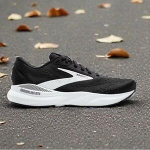 Brooks Men's Black and White Athletic Shoes